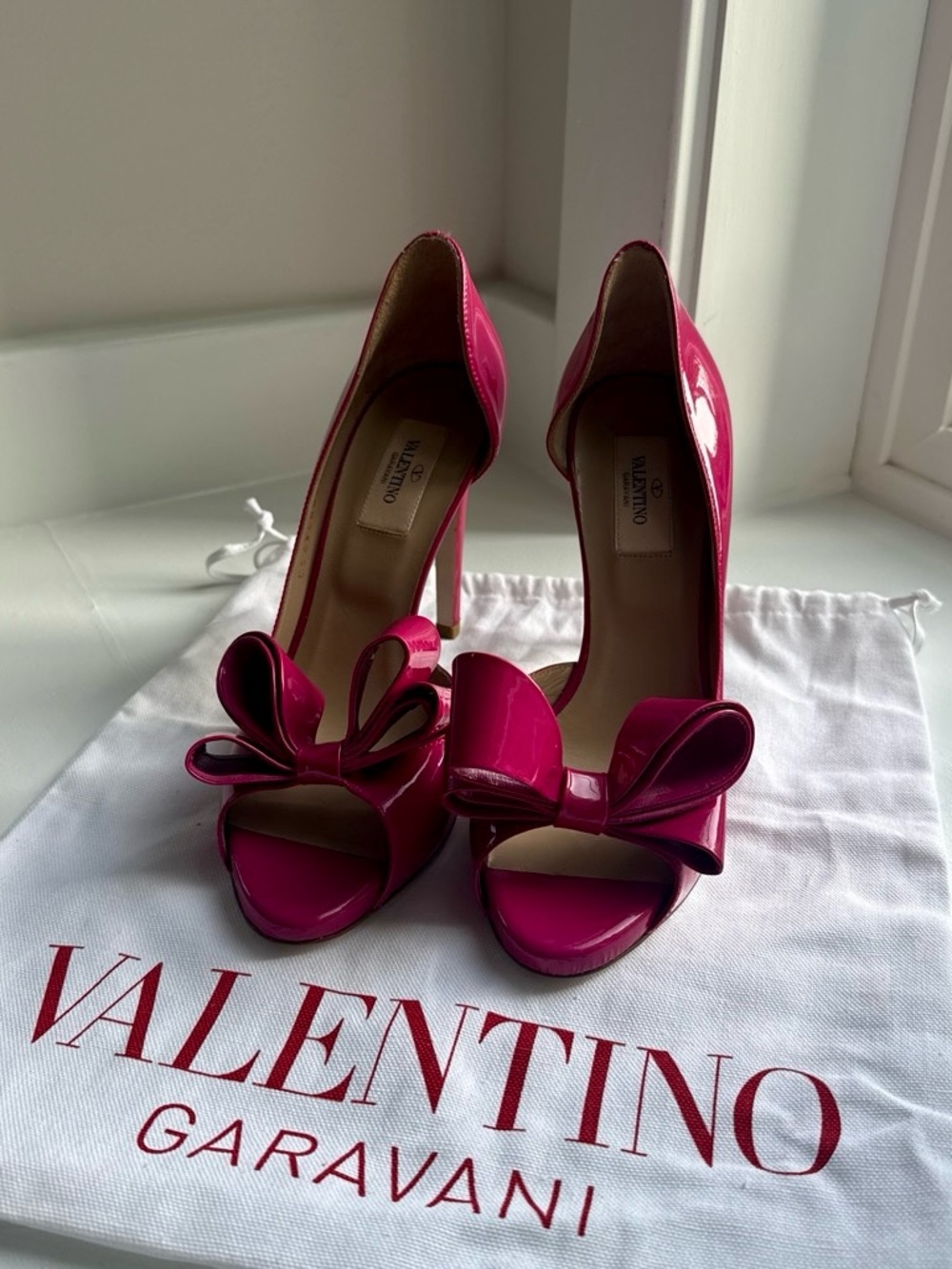Valentino Garavani Fuchsia Patent Leather Bow Peep-Toe Pumps